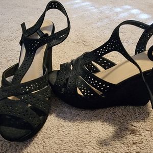 Stylish Wedges SZ 8.5 Good Condition